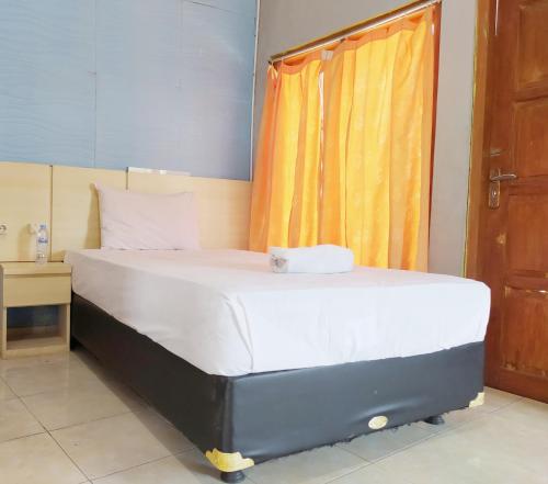 RedDoorz @ DeAmartaLoka Colomadu Solo near Adisumarmo International Airport