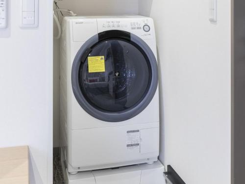 Comfort Double Washer/dryer - Non-Smoking image 5