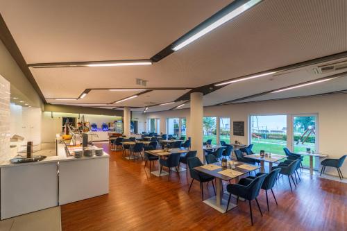 Ristorante, Hotel Yacht Wellness & Business in Siófok