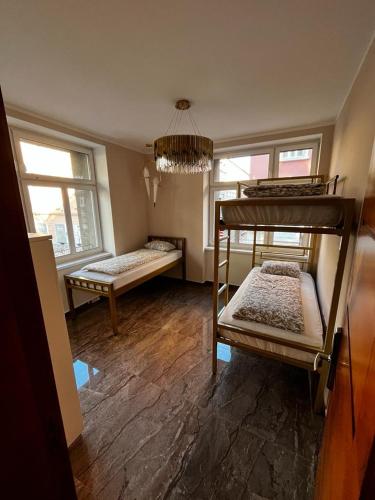 Deluxe Central Apartment