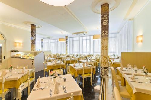 Restaurant, Hotel Montecarlo in Bibione