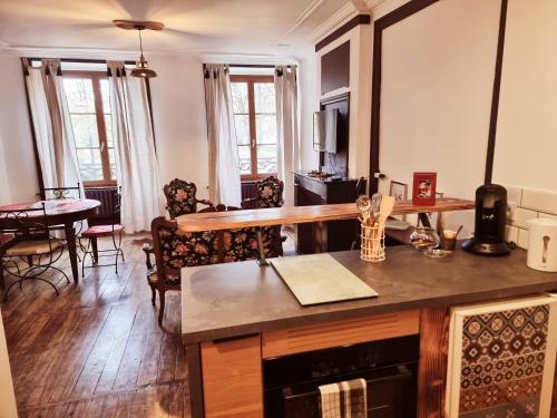 Prestigieuse Residence ST MARIE - N 1 - T3 avec 2 CH in Bellac