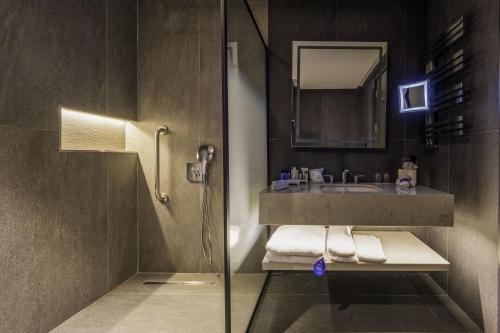 Premium Room - Mountain View image 6