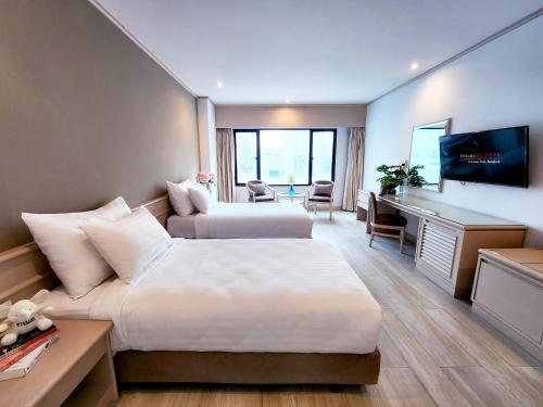 room detail thumbnail 0