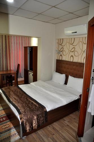 B&B Adana - GARDEN PARK OTEL - Bed and Breakfast Adana