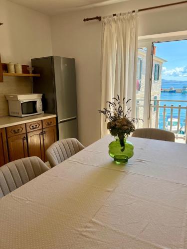 Three-Bedroom Apartment (6 Adults)