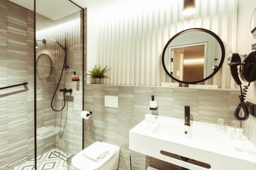 Apartment image 6