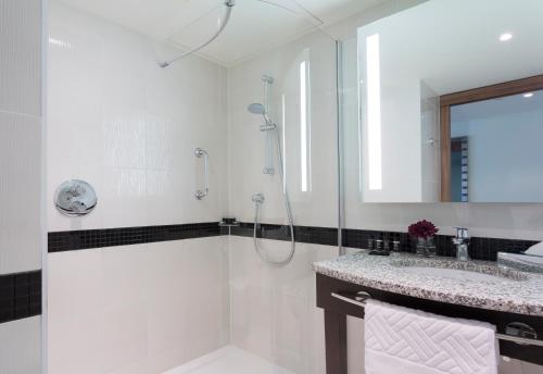 Hampton by Hilton Warsaw City Centre - image 3