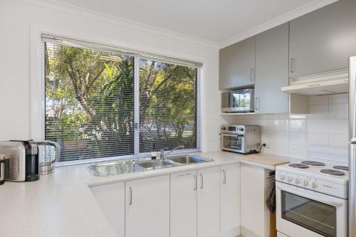Four-Bedroom House image 9