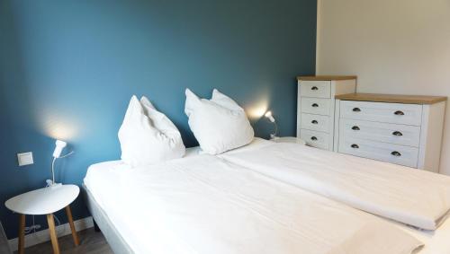 Beach Walk EG Beach Walk EG