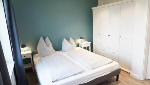 Beach Walk EG Beach Walk EG