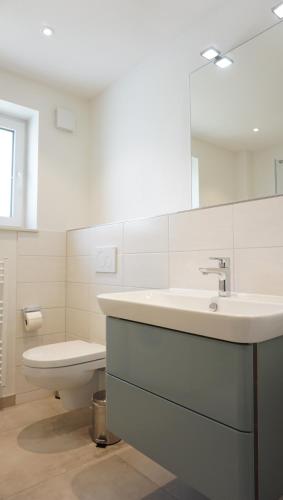 Beach Walk EG Beach Walk EG