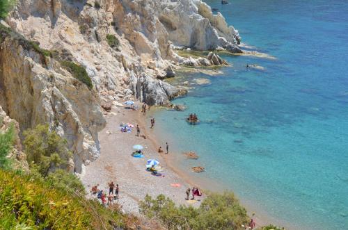 Emporios Bay Hotel