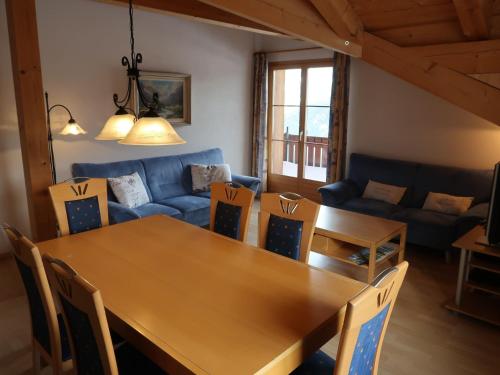 Apartment Tga Stgirat Dachgeschoss by Interhome in Riom-Parsonz