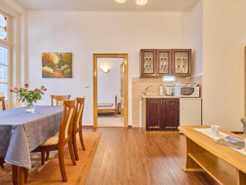 Apartment Stříbrný pramen-6 by Interhome (Apartment Stribrny pramen-6 by Interhome) in แจนสเก ลาซเน