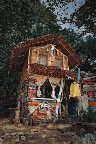 Simple Life Bungalows