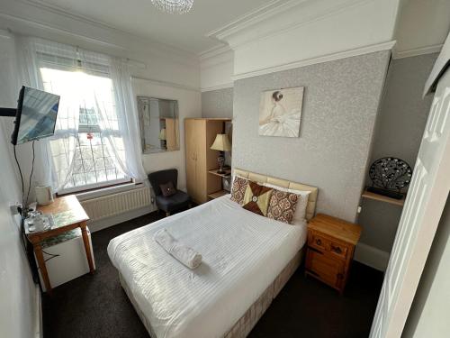 Double room, private bathroom