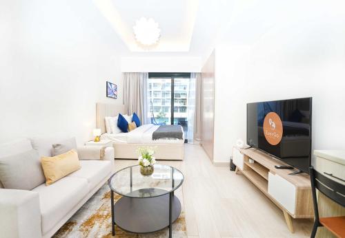 EasyGo - Azizi Riviera 14 Studio Blvd View - image 2