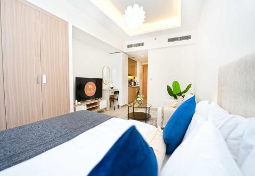 EasyGo - Azizi Riviera 14 Studio Blvd View - image 9