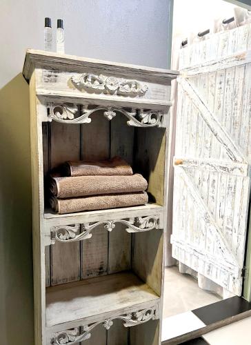 Queen Room image 10