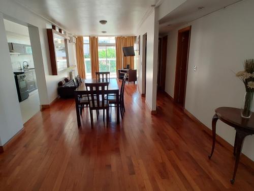 Departamentos de Categoría, Santa Fé y Alberti