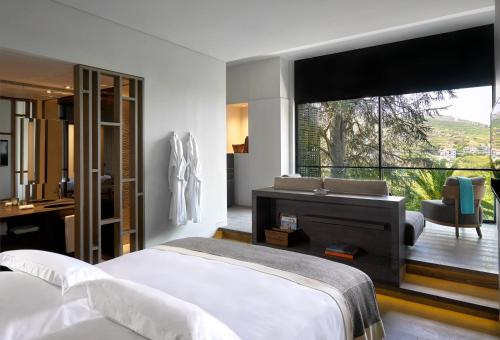 Book the Deluxe Double Room Deluxe Double Room