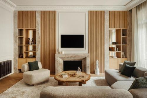 Luxurious & Newly Refurbished Apartment - Champs Elysees - Location saisonnière - Paris