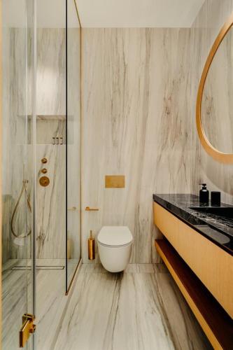 Luxurious  Newly Refurbished Apartment - Champs Elysees 