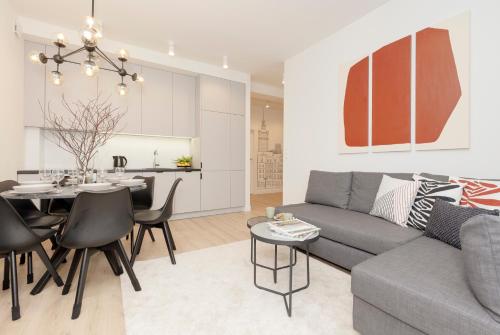 Classic Apartment image 10