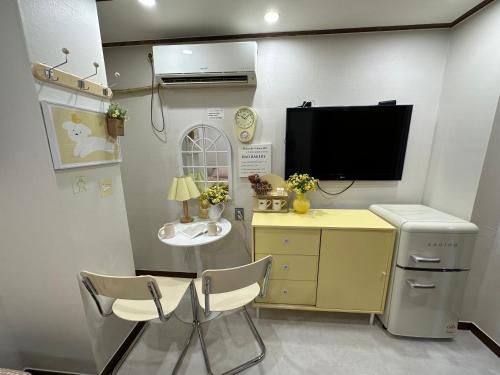 room detail thumbnail 0