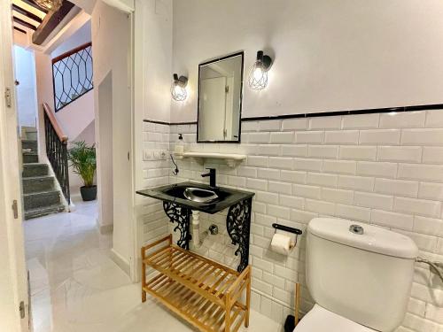House -Rooftop&Jacuzzi -StayInSeville 1614ft2 5Be - main image