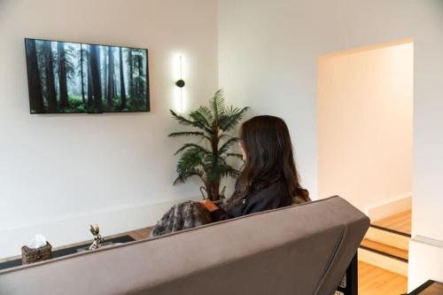 The West End Retreat - Your Luxurious 5* Apartment, Глазго (фото 9)