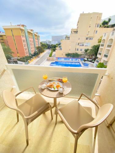 Junior Suite with Pool View 