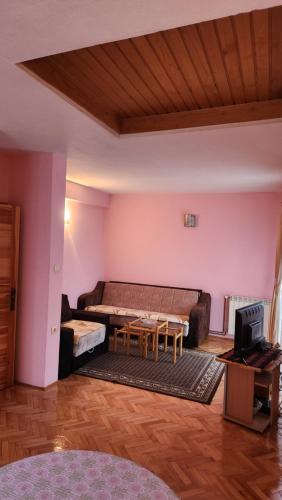 Olja Guest House - image 2