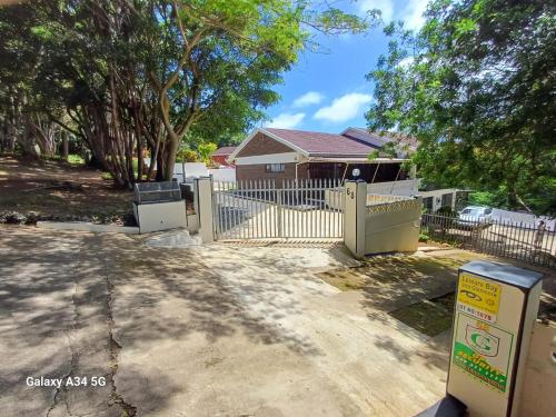 Lovely 3 Bedroom house near the beach.