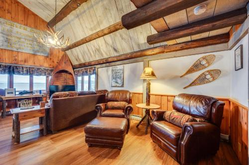 Pittsburg Lake House w/ Magalloway Mountain Views! in Colebrook (NH)