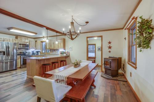 Lovely Interlaken Home with Fire Pit and Yard! in Interlaken, USA