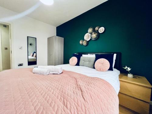 Lovely 3 Dbl Bed (sleeps upto 6) close to centre., Manchester (photo 8)
