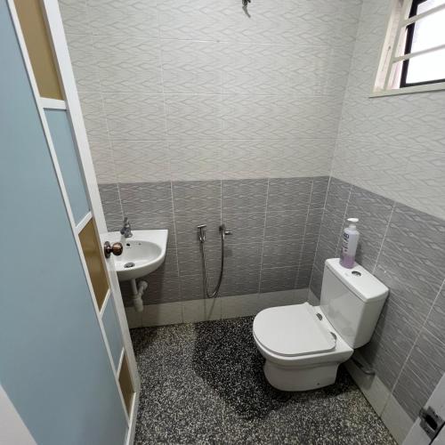 D' Totok Homestay (KLIA) - image 8