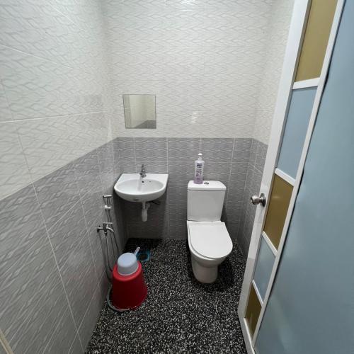 D' Totok Homestay (KLIA) - image 9