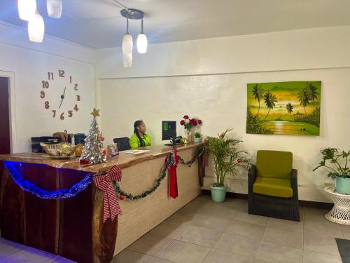 Hol, Sand and Tan Beach Hotel in Ocho Rios