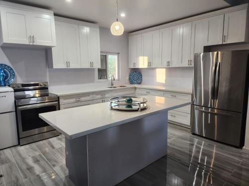 Turquoise Escape new waterfront