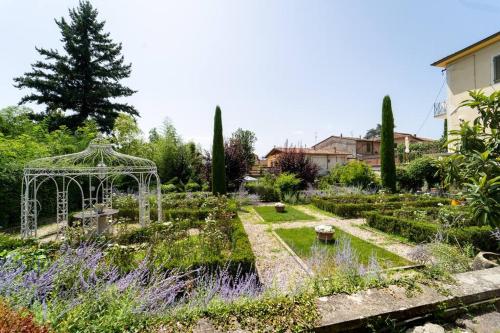 * Villa Fiorentina - Private Oasis in Barga Town