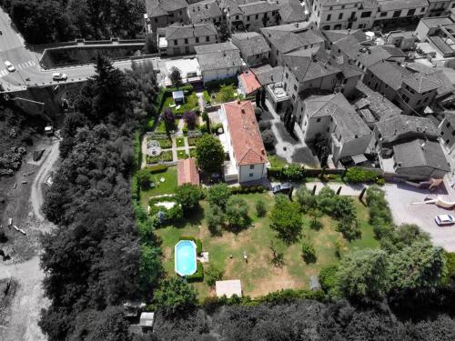 * Villa Fiorentina - Private Oasis in Barga Town