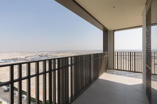 Creek Beach Roomy 3BR + terrace - image 2