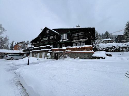 Pension Švýcarský dům Špindlerův Mlýn (Pension Svycarsky dum Spindleruv Mlyn) in Spindleruv Mlyn