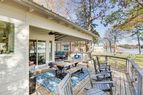 Charming Retreat with Dock on Cedar Creek Reservoir in Gun Barrel City, USA