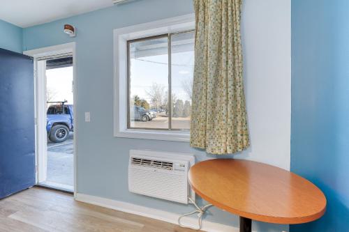 The SkyBreeze Inn - main image