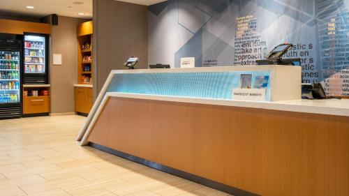 Előcsarnok, SpringHill Suites by Marriott Woodbridge in Woodbridge (New Jersey)
