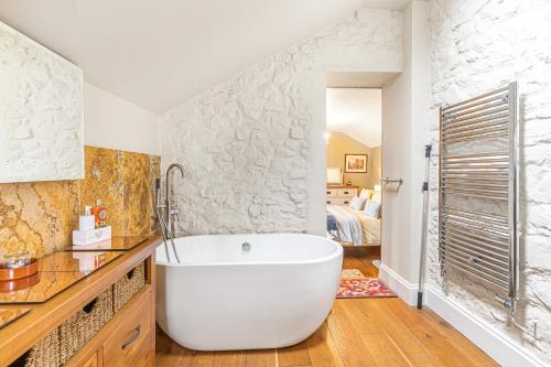 Seadmed, Mayeston Barn Holiday Home in Cosheston